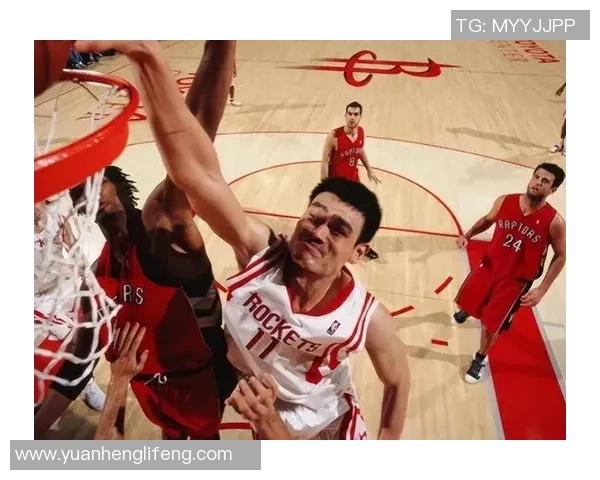 姚明深度解析斯诺的篮球风格与影响力，展现中美篮球文化的碰撞与融合