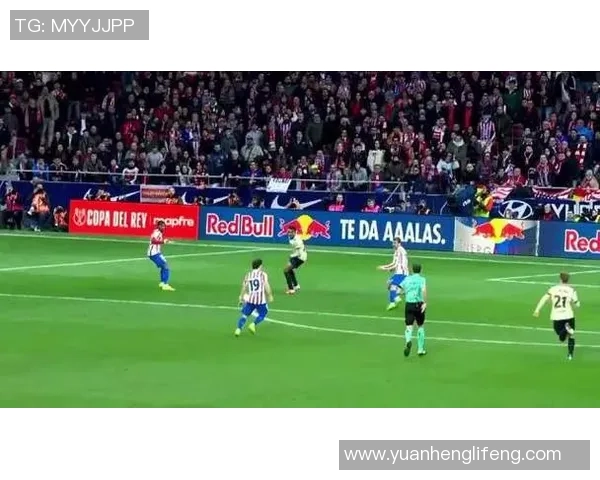 巴萨友谊赛大胜马竞六比二热门转会传闻引发球迷热议