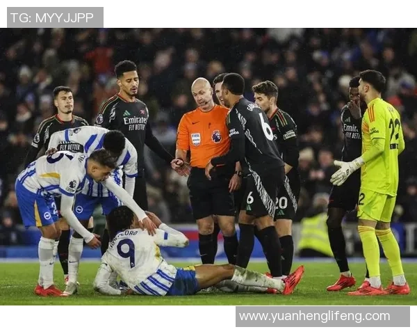 德甲激战阿森纳险胜利物浦帽子戏法引发争议判罚全场沸腾