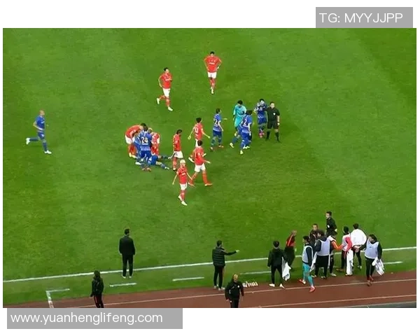 国王杯激战多特蒙德与切尔西平局争议判罚引发全场热议