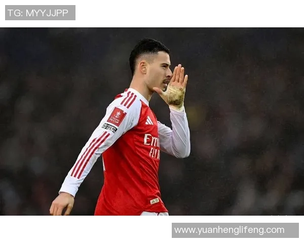 德甲精彩对决皇马与阿森纳激战成平乌龙球引发全场狂欢 德甲精彩对决皇马与阿森纳激战成平乌龙球引发全场狂欢